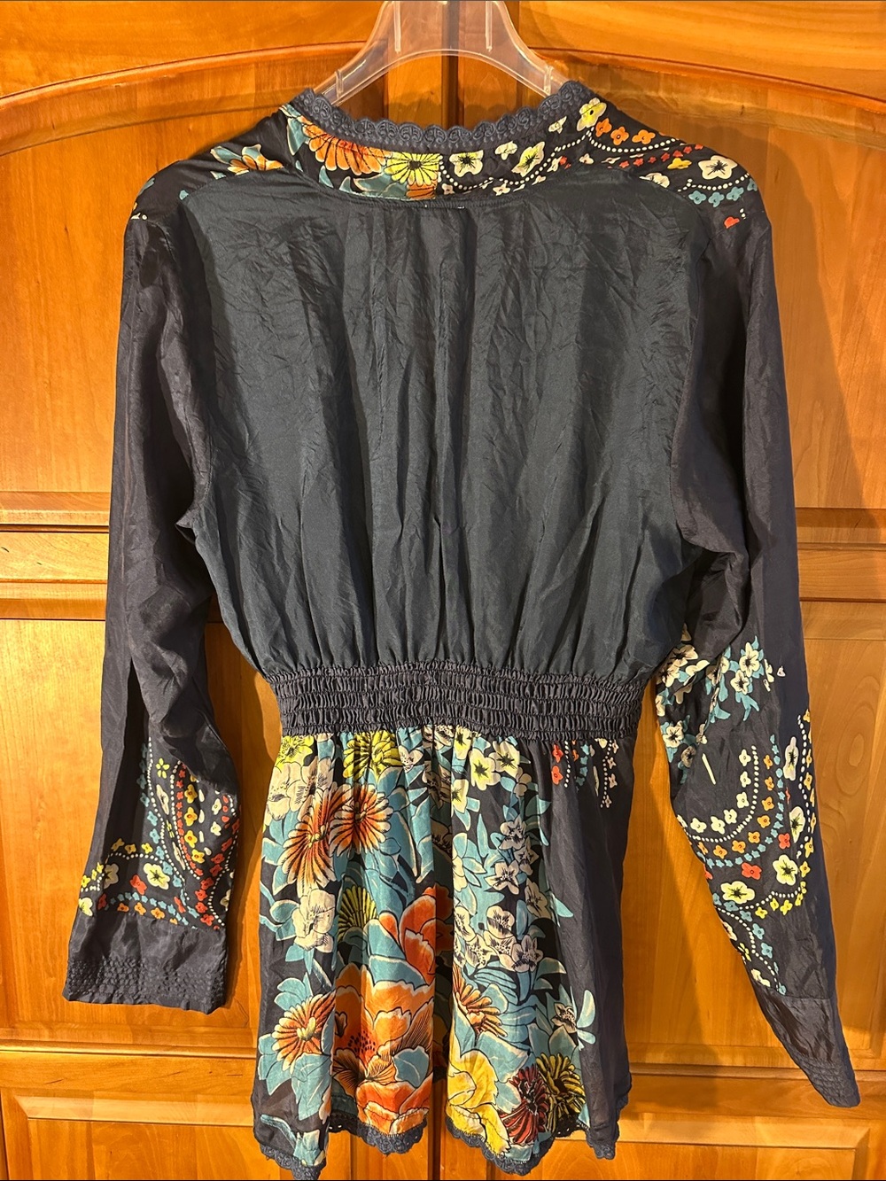 Johnny Was Navy Floral V-Neck Tunic, Gathered Waist w/Orange & Teal Accents, XL - Picture 2 of 4